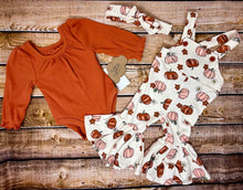 Load image into Gallery viewer, Baby Girl Flare Overall Fall Outfit. Size 3 Months. NWT